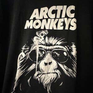 Arctic Monkeys black tshirt